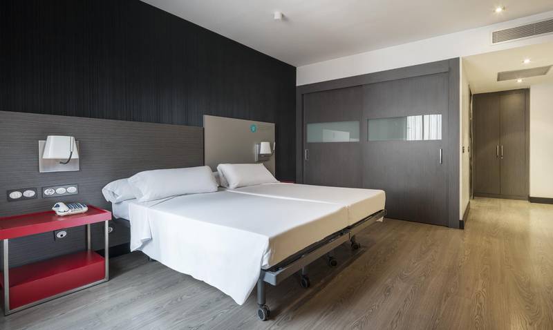  Hotel ILUNION Suites Madrid
